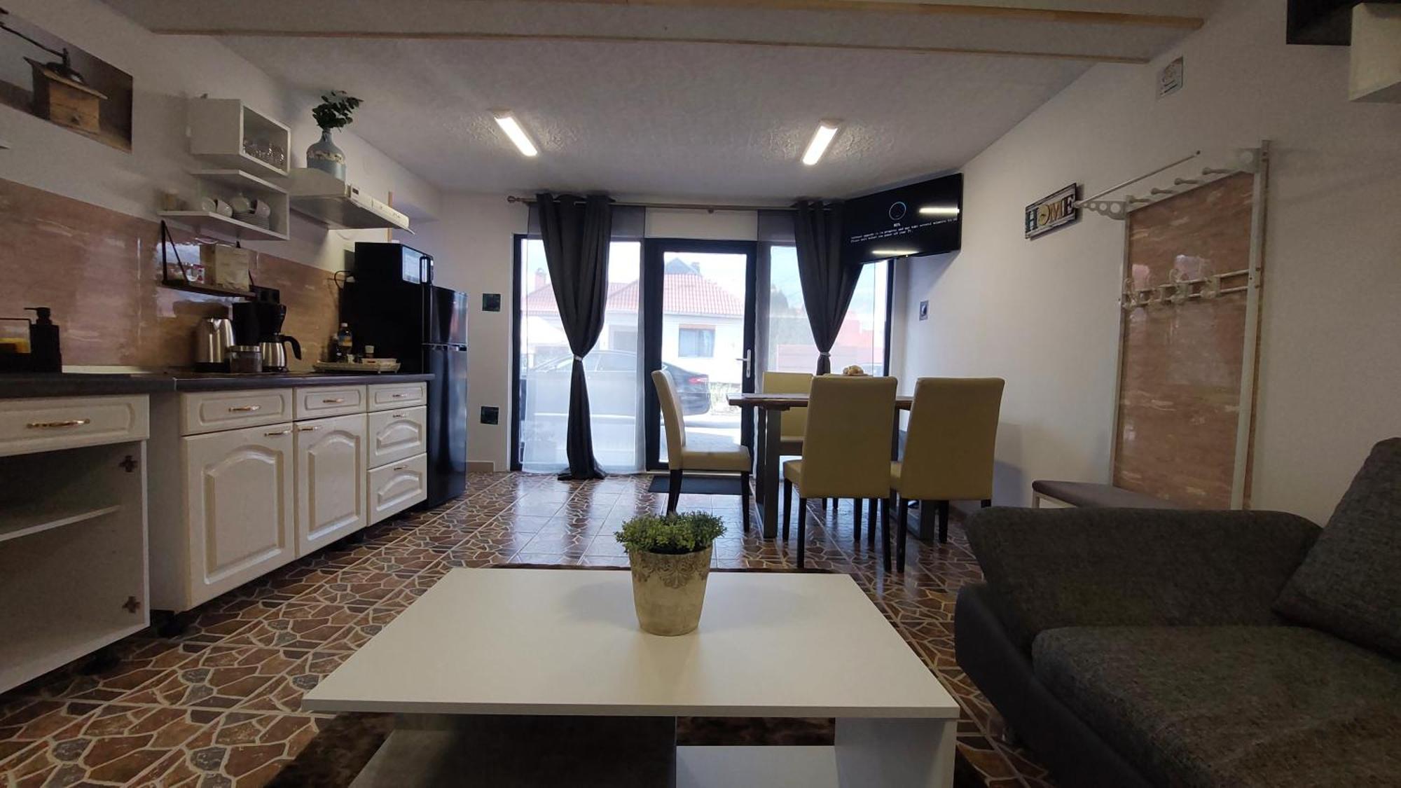 ميركورا تشيوك Morrison Apartments الغرفة الصورة