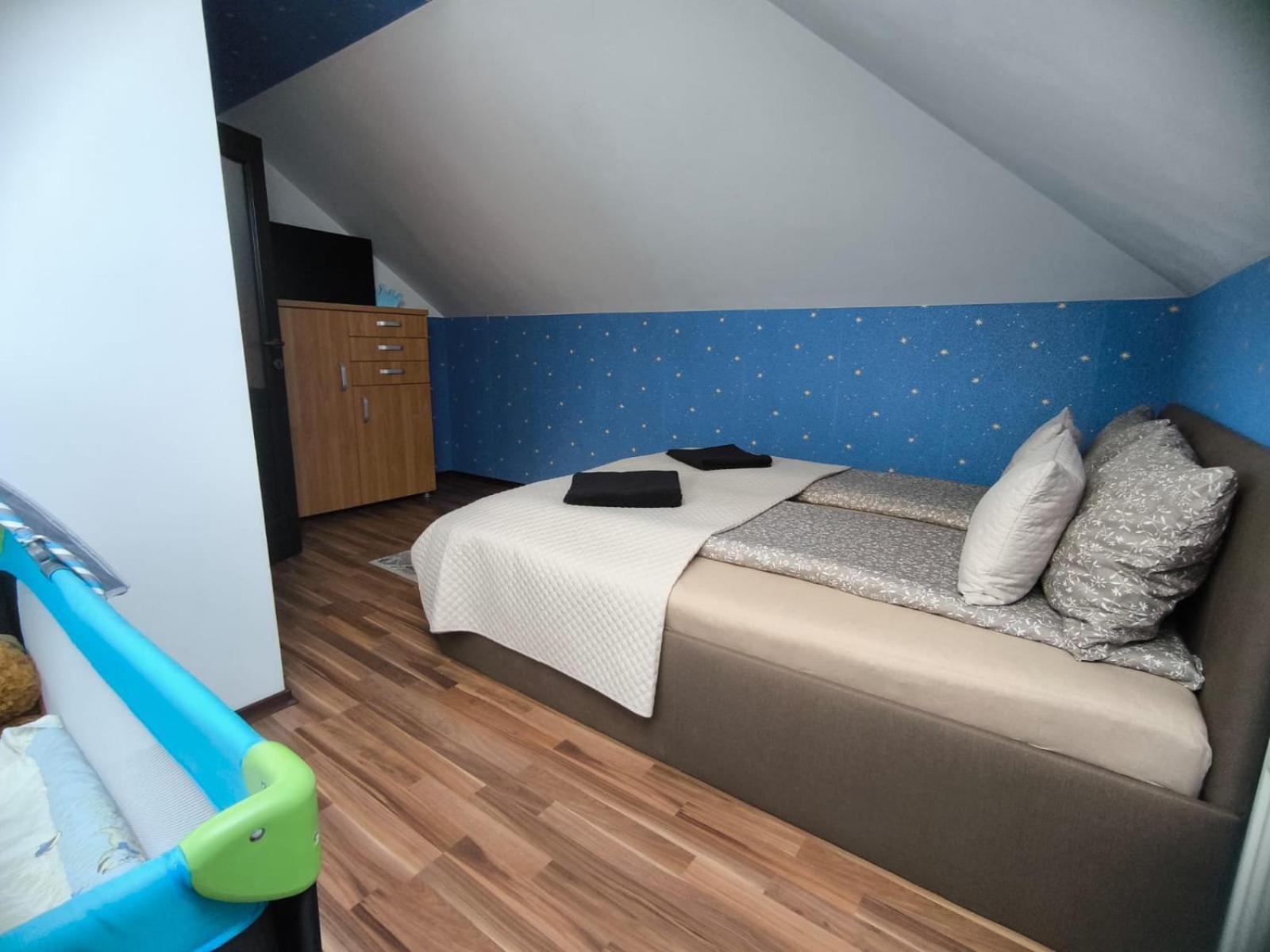 ميركورا تشيوك Morrison Apartments الغرفة الصورة