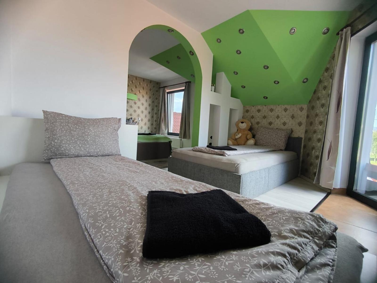 ميركورا تشيوك Morrison Apartments الغرفة الصورة